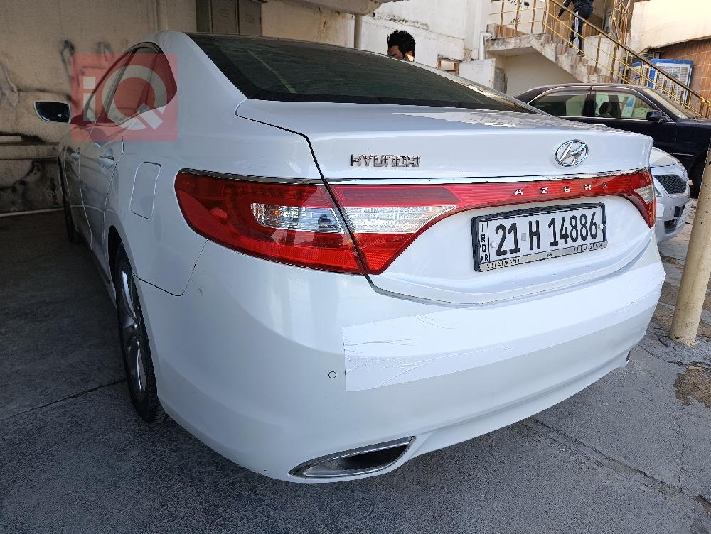 هيونداي أزيرا